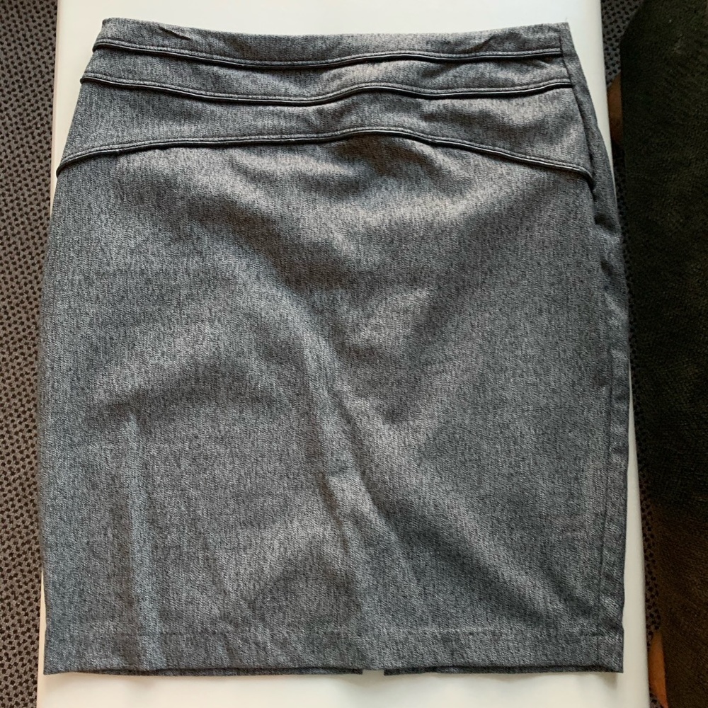 Grey pencil skirt excellent condition